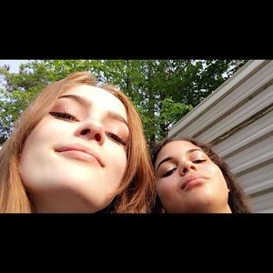 Meet your Posher, Raquel